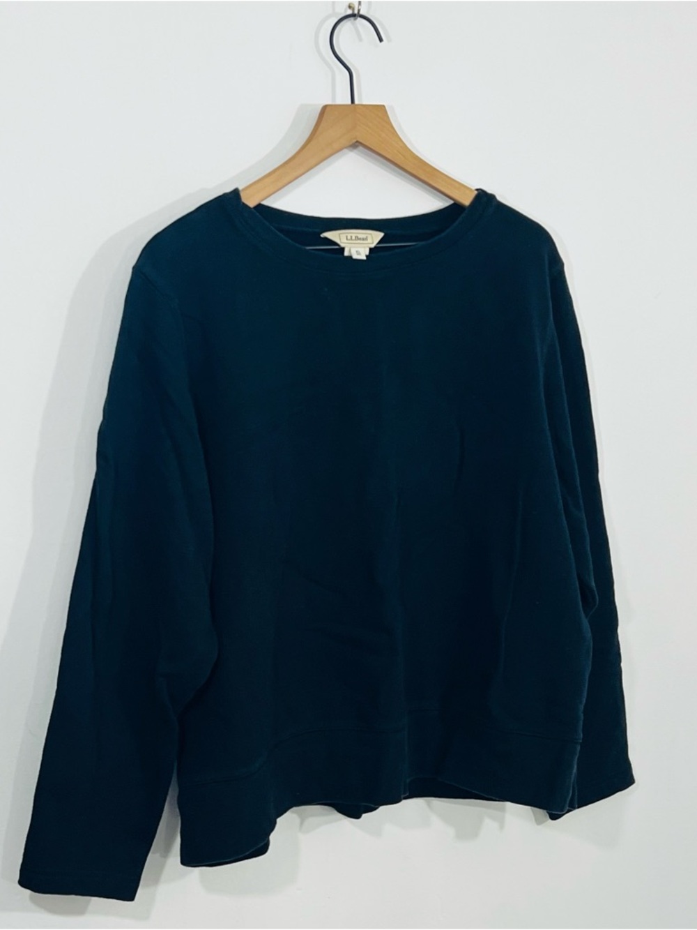 L.L. Bean Black Long Sleeve Pullover Crew Neck Sweatshirt Everyday Cozy Wear